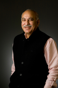 Photo Courtesy of Mr MJ Akbar and The Walkley Foundation
